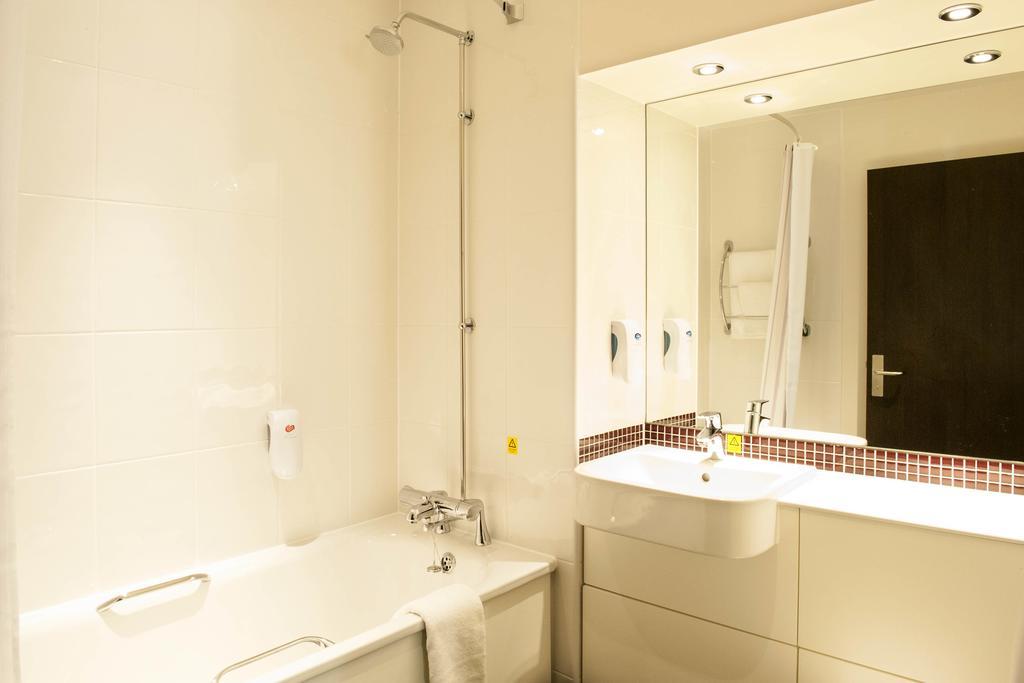 Premier Inn London Wandsworth Habitación foto